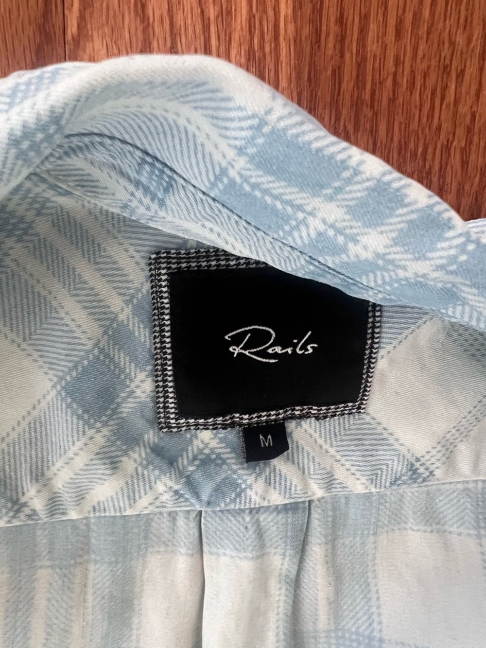 Rails button down - Picture 4 of 8